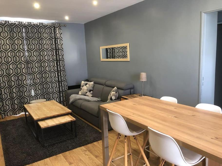 Cosy 3 Pieces En Face De La Gare Apartment Rambouillet Exterior photo